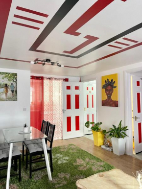 Westfield Gardens - 3 Bedroom Apartment
